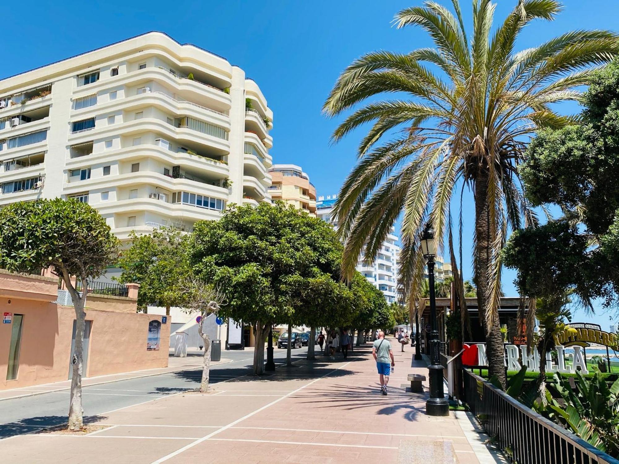 The First Line Of The Sea Apartament *